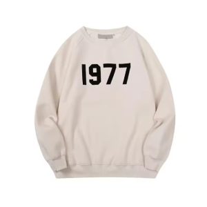 1977 Essentials Sweatshirt Beige